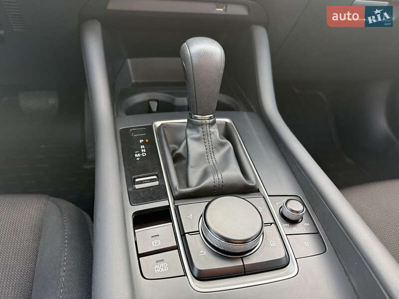 Седан Mazda 3 2019 в Киеве