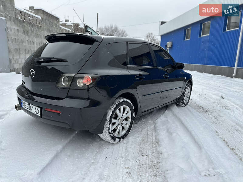 Хэтчбек Mazda 3 2006 в Каменском