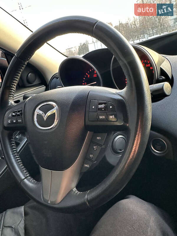 Хэтчбек Mazda 3 2011 в Кривом Роге