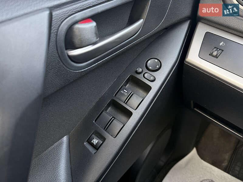 Седан Mazda 3 2010 в Житомире