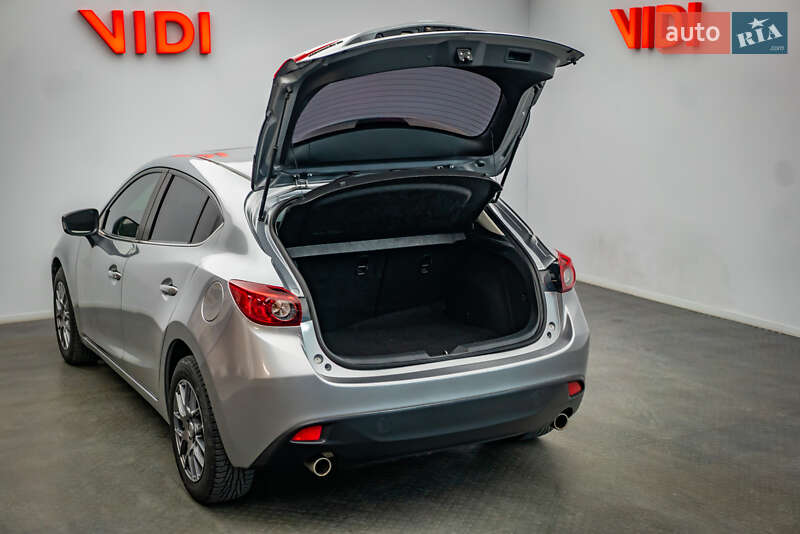 Хэтчбек Mazda 3 2013 в Киеве