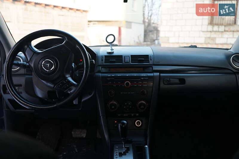 Седан Mazda 3 2003 в Одессе