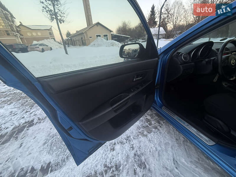 Седан Mazda 3 2006 в Львові