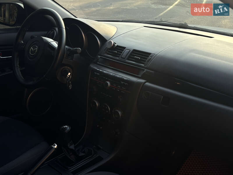 Хэтчбек Mazda 3 2008 в Николаеве