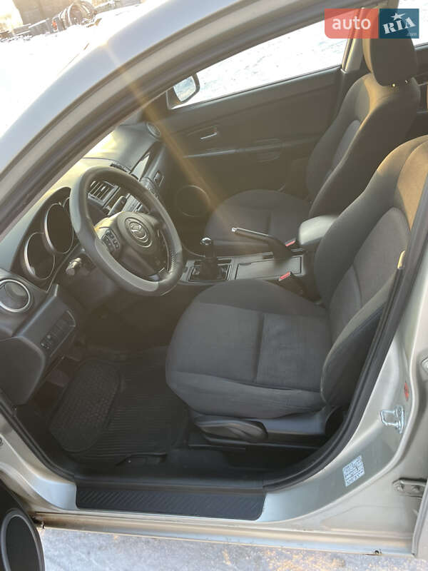 Седан Mazda 3 2006 в Києві