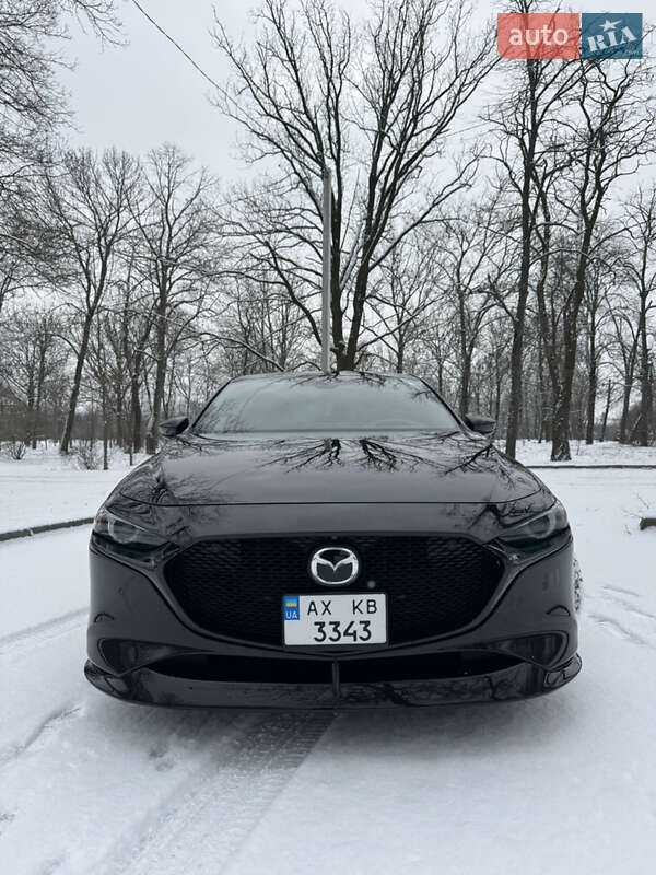 Хетчбек Mazda 3 2021 в Кропивницькому