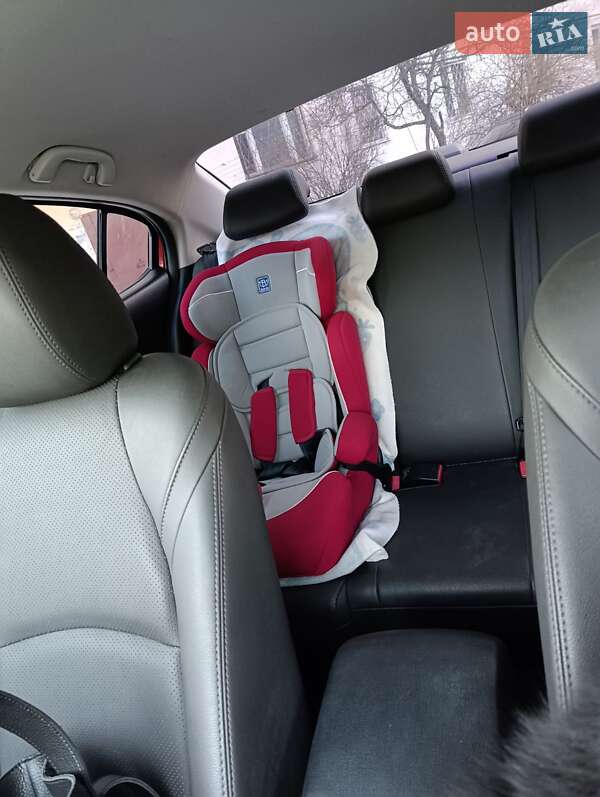 Седан Mazda 3 2014 в Кременчуге