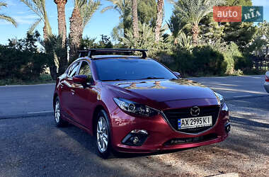 Седан Mazda 3 2015 в Ивано-Франковске