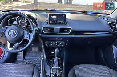 Седан Mazda 3 2015 в Ивано-Франковске