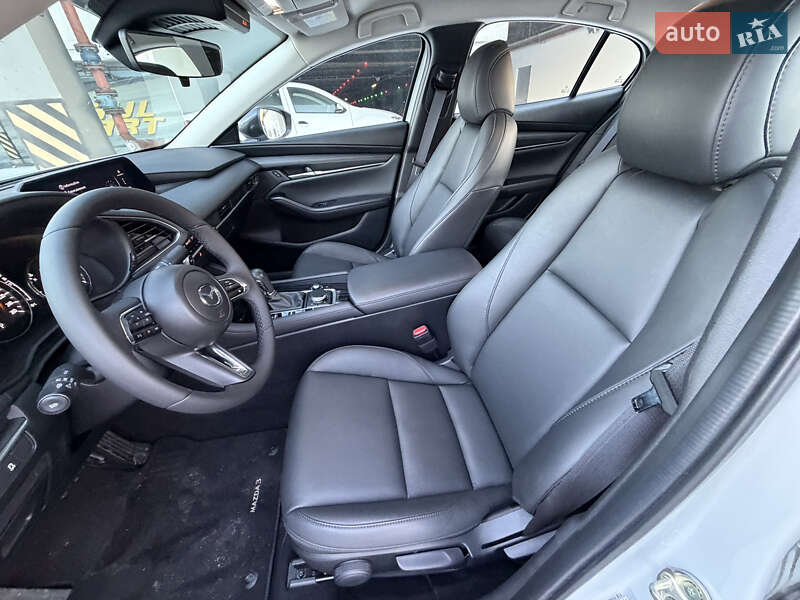 Седан Mazda 3 2024 в Киеве