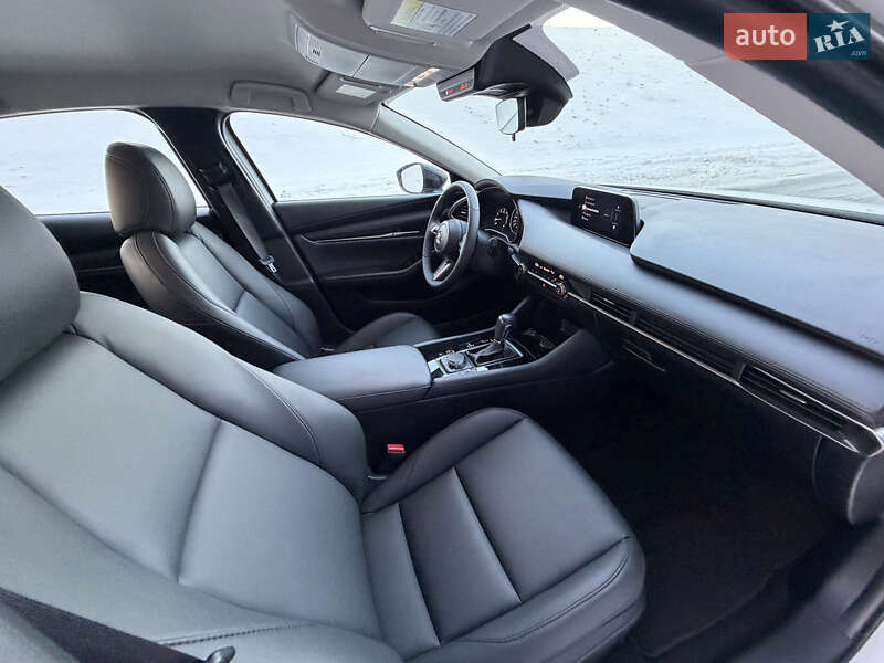 Седан Mazda 3 2024 в Киеве