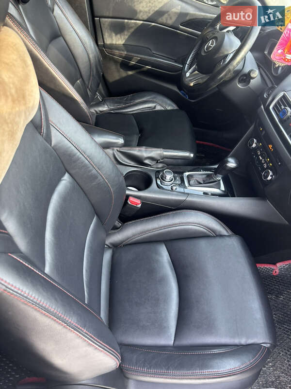 Седан Mazda 3 2013 в Харкові