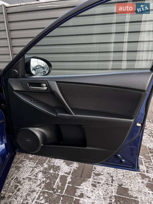 Хэтчбек Mazda 3 2010 в Черкассах