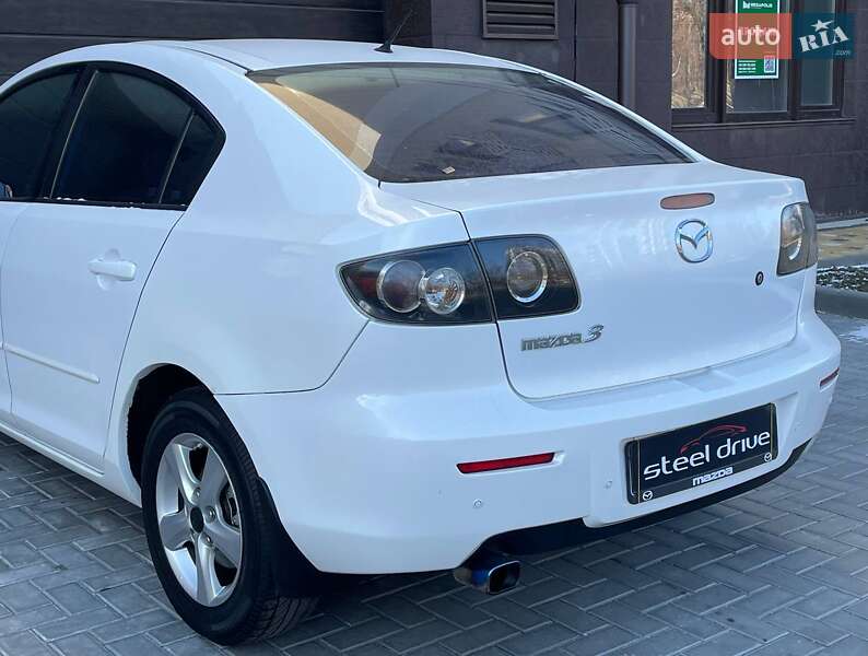Седан Mazda 3 2007 в Николаеве
