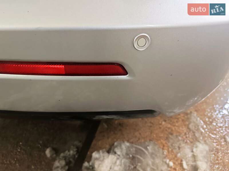 Хетчбек Mazda 3 2006 в Сарнах