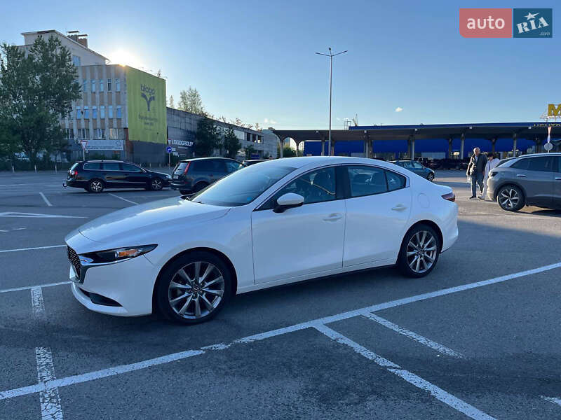 Седан Mazda 3 2021 в Івано-Франківську