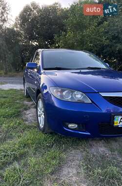 Седан Mazda 3 2007 в Дымере