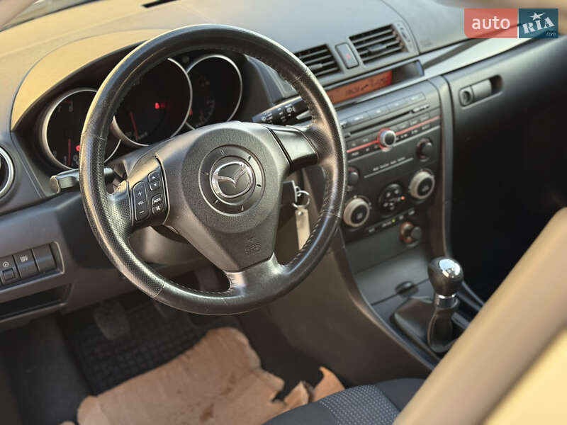 Хэтчбек Mazda 3 2006 в Тернополе