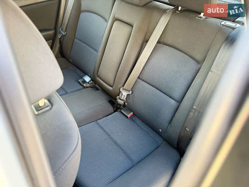 Хэтчбек Mazda 3 2006 в Тернополе