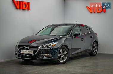 Хэтчбек Mazda 3 2017 в Киеве