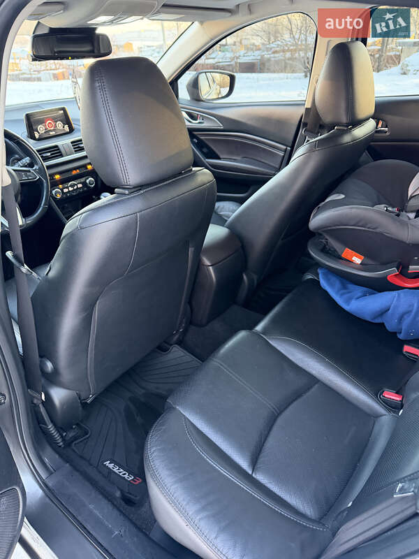 Хэтчбек Mazda 3 2017 в Днепре фото 5 Хэтчбек Mazda 3 2017 в Днепре