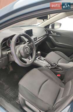 Седан Mazda 3 2016 в Черкассах