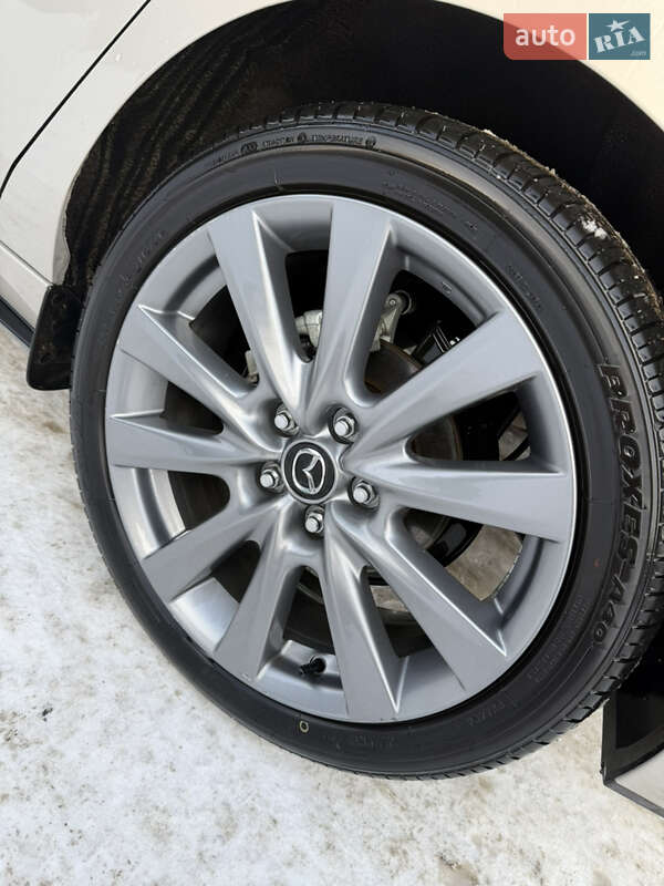 Седан Mazda 3 2024 в Коломые