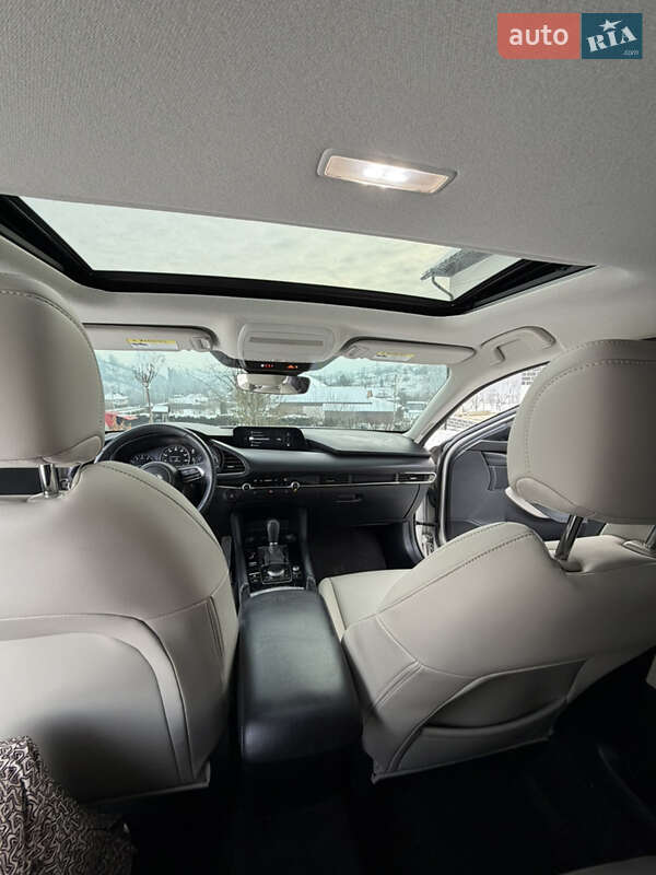Седан Mazda 3 2024 в Коломые