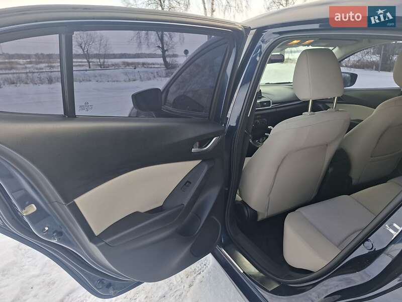 Хетчбек Mazda 3 2014 в Шостці