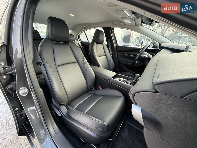 Седан Mazda 3 2020 в Киеве фото 12 Седан Mazda 3 2020 в Киеве