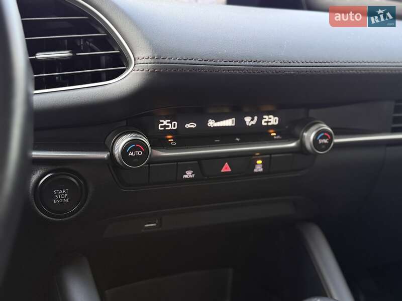 Седан Mazda 3 2020 в Киеве фото 20 Седан Mazda 3 2020 в Киеве