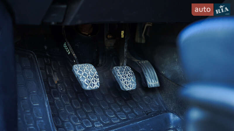 Хэтчбек Mazda 3 2005 в Львове