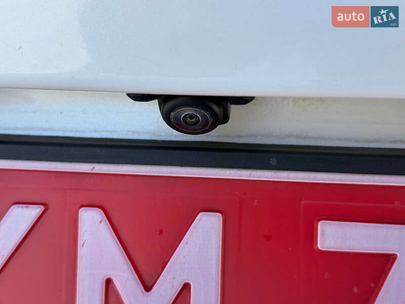 Седан Mazda 3 2023 в Косове