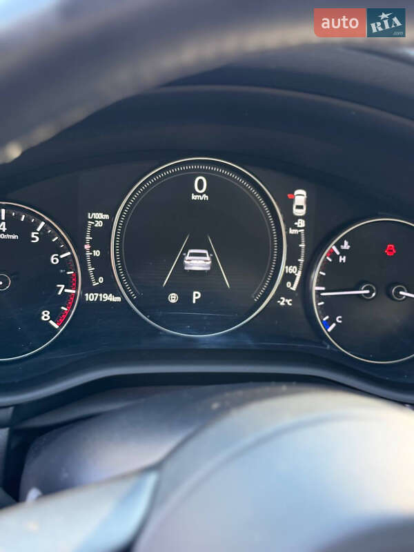 Седан Mazda 3 2023 в Косове