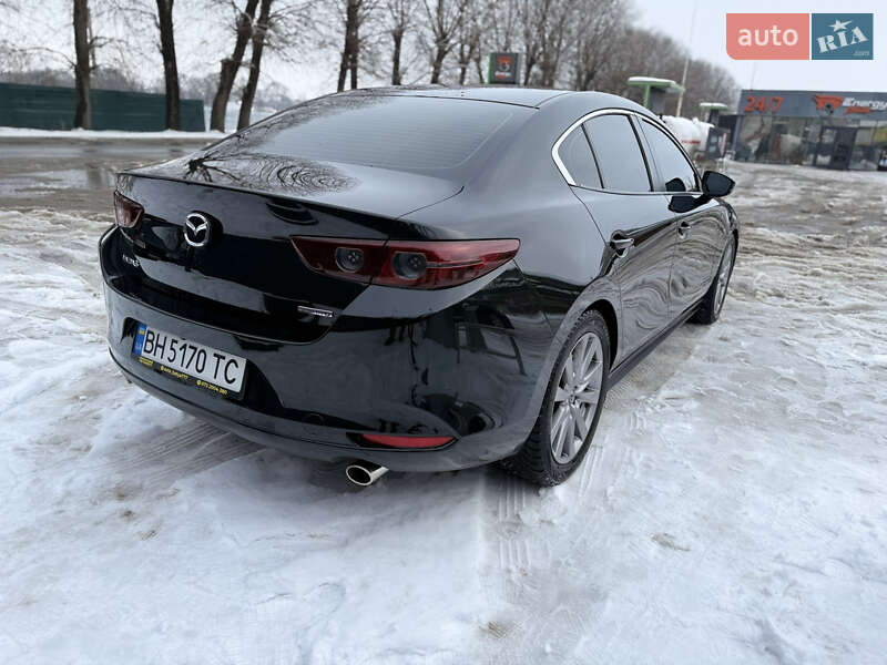 Седан Mazda 3 2018 в Києві