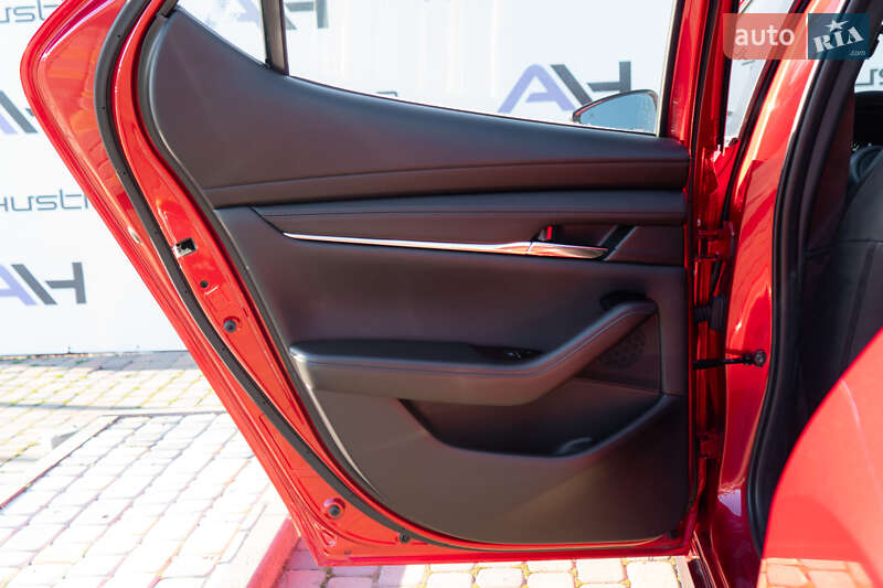 Хетчбек Mazda 3 2025 в Києві фото 40 Хетчбек Mazda 3 2025 в Києві