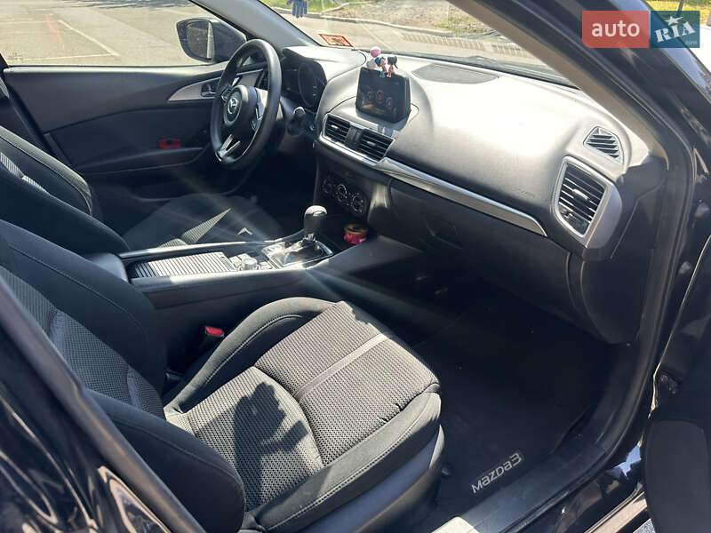 Седан Mazda 3 2017 в Одессе