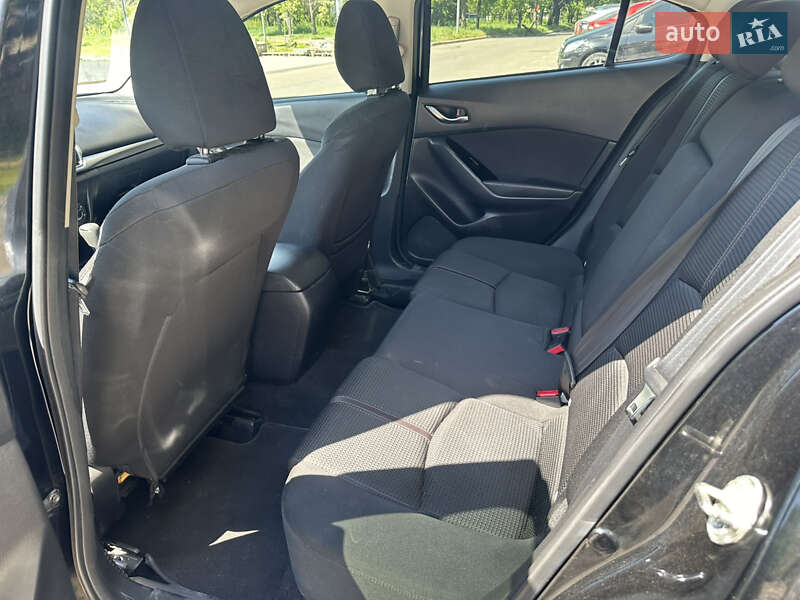 Седан Mazda 3 2017 в Одессе