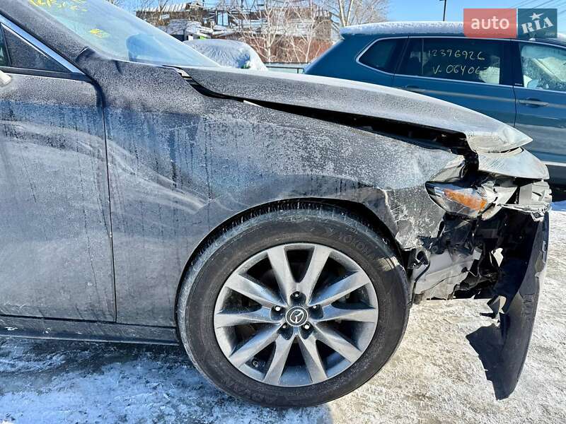 Седан Mazda 3 2022 в Киеве