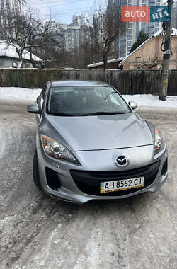 Седан Mazda 3 2011 в Києві
