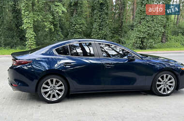 Седан Mazda 3 2019 в Львові