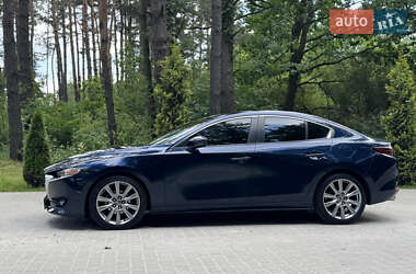 Седан Mazda 3 2019 в Львові