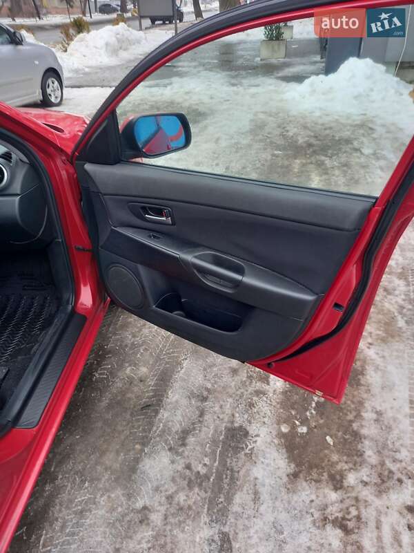 Хэтчбек Mazda 3 2004 в Ивано-Франковске