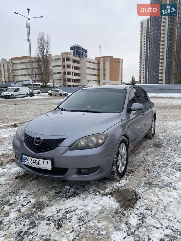 Хэтчбек Mazda 3 2004 в Киеве