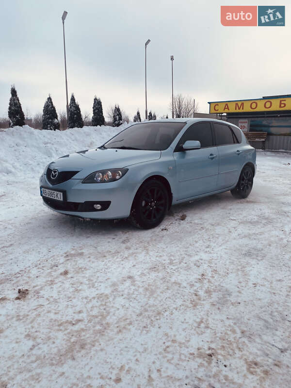 Хэтчбек Mazda 3 2006 в Гайсине