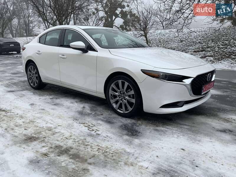 Седан Mazda 3 2022 в Полтаві