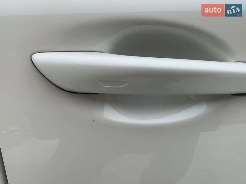 Седан Mazda 3 2022 в Полтаві