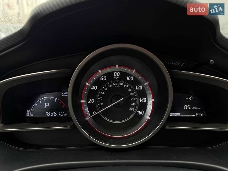 Седан Mazda 3 2016 в Киеве