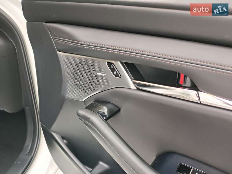 Седан Mazda 3 2020 в Киеве