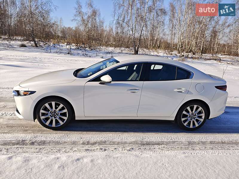 Седан Mazda 3 2020 в Киеве